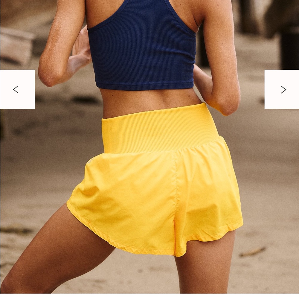 Free people movement Carpe Diem shorts ( solar power) - Picture 2 of 7